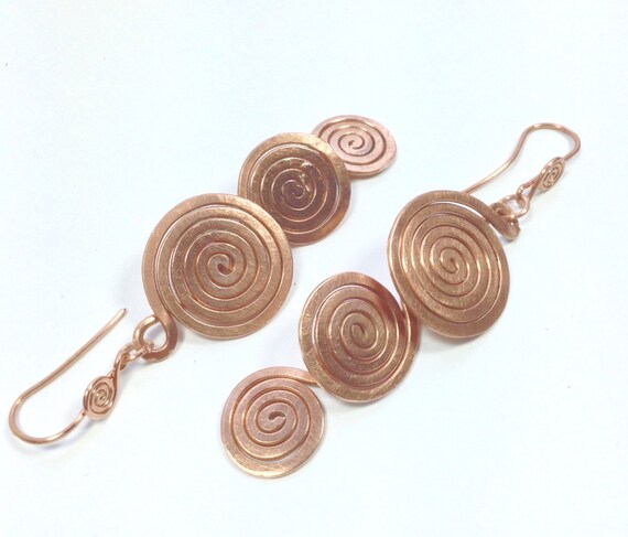 Pendientes largos en 3 espirales cobre - Etsy España