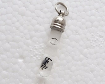 Name on a shop grain of rice necklace