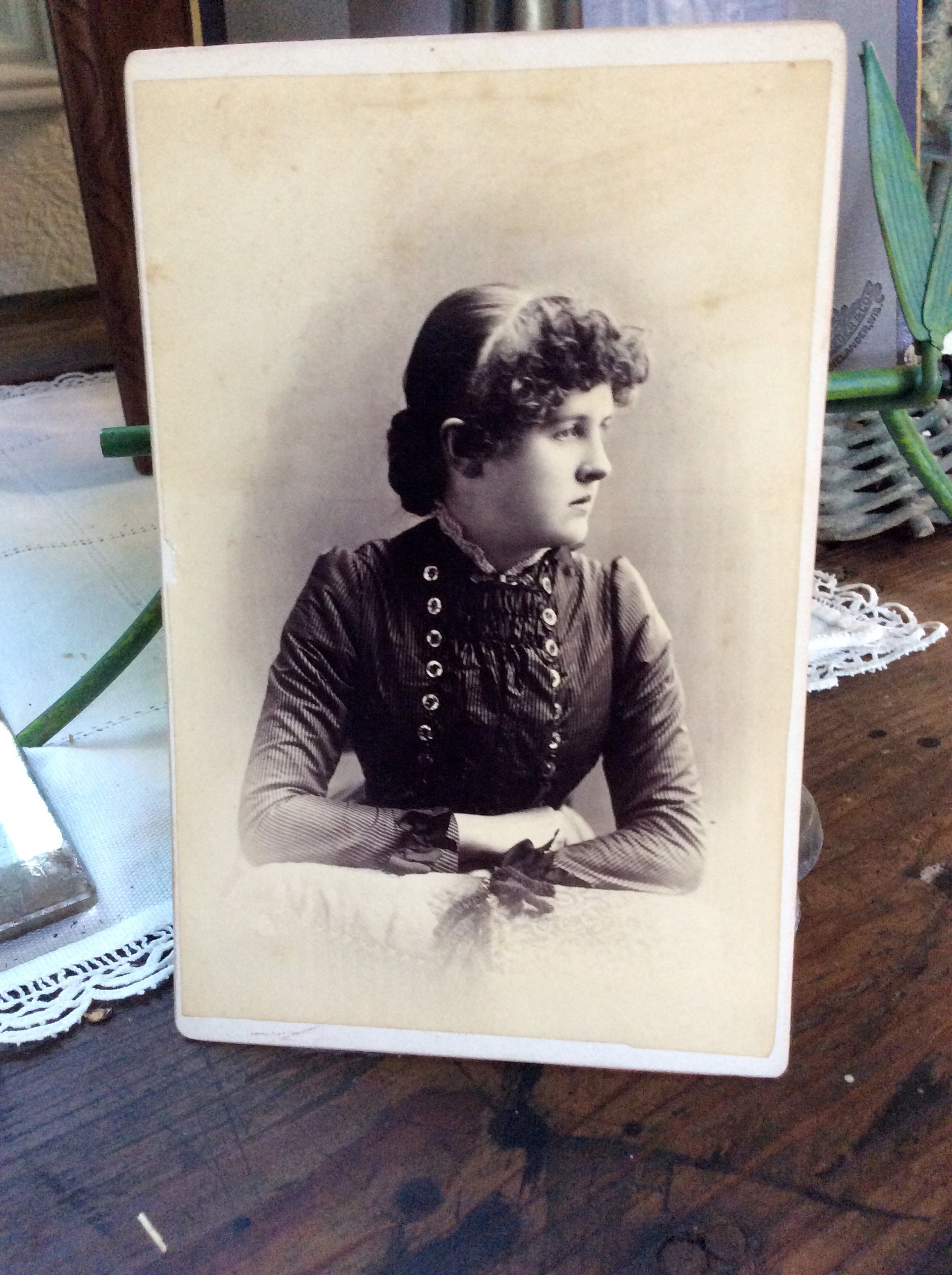 VictorianEdwardian 1800s Antique Cabinet Card Photo of a Young Woman 19th Century
