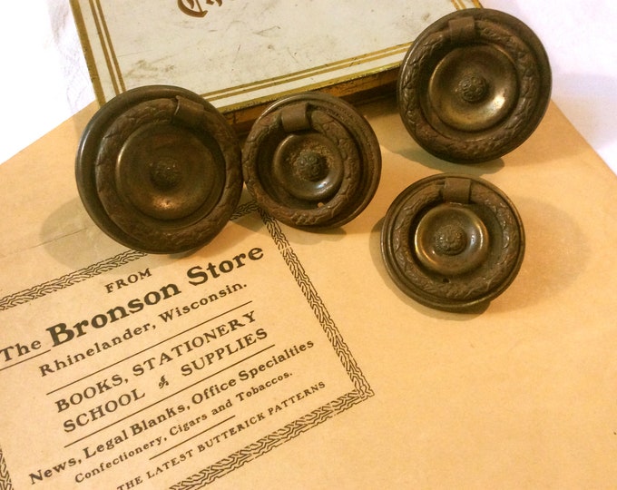 Vintage HEPPLEWHITE DRAWER PULLS Antique Dresser Etsy