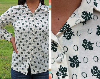Vintage Print Wing Collar Button Blouse