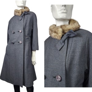 Vintage 50s 60s Gray Coat with Fur Collar Large