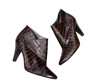 Vintage Brown Heeled Booties