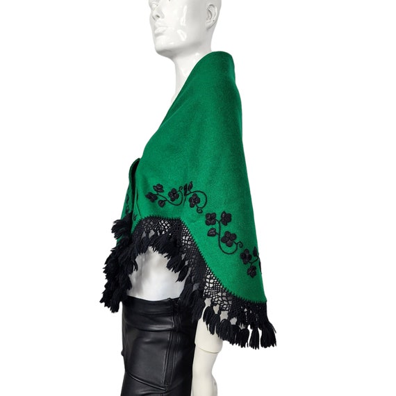 Vintage Green Embroidered Shawl Wrap with pockets - image 2