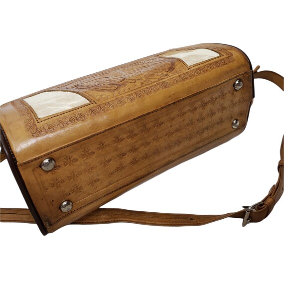 Vintage 60s tan tooled leather handbag - image 8