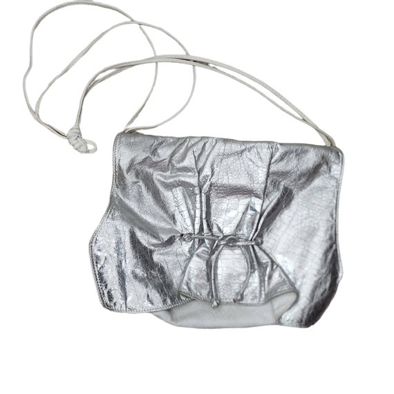 80s white and silver leather bag / clutch