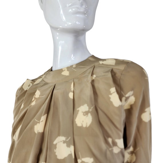 Vintage Adrienne Papell Tan Silk blouse 8 / Medium - image 2