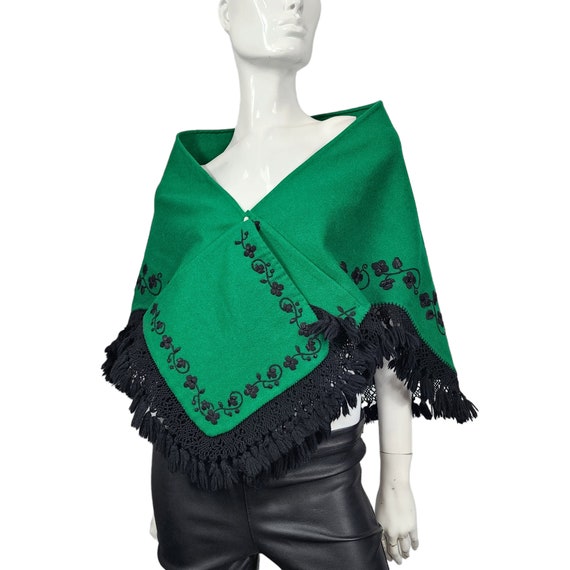 Vintage Green Embroidered Shawl Wrap with pockets - image 1