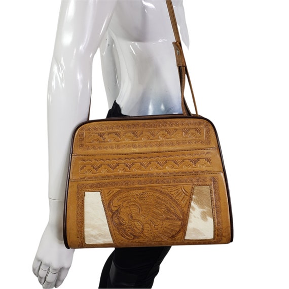 Vintage 60s tan tooled leather handbag - image 3