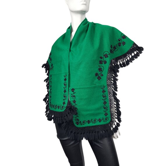 Vintage Green Embroidered Shawl Wrap with pockets - image 3