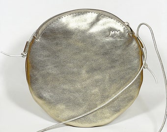 Rundes Ledertäschchen Lise in Platin kleine Tasche Handtasche Leder Ausgehtasche Metallicleder Glitzer