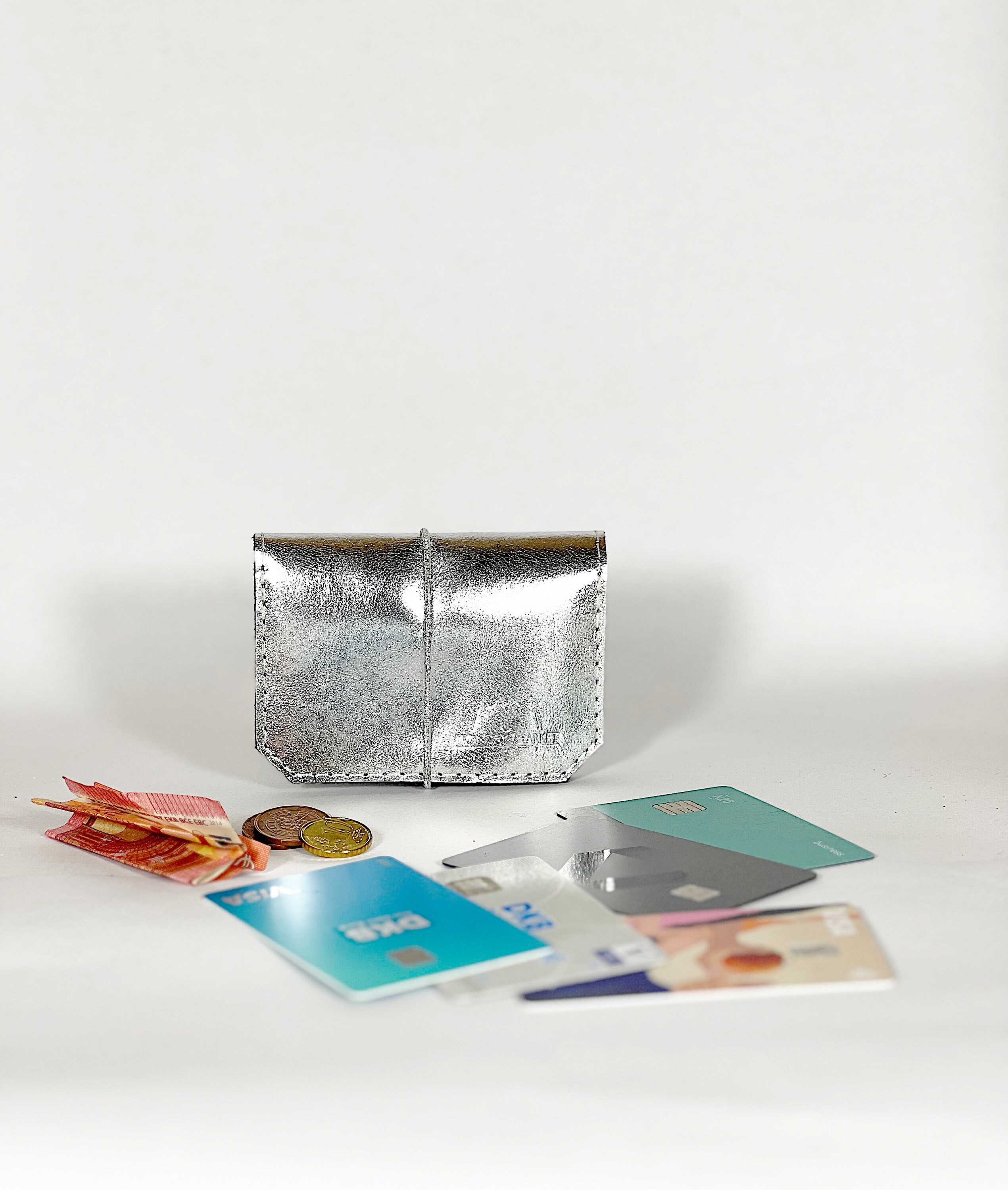 n‪‪❤︎‬s Mini Leather Wallet Isaac in Silver, Minimalist, Purse