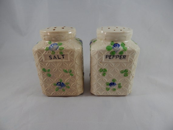 Charming Vintage Pair Ceramic Cottage Style Salt and Pepper Shakers Basket Weave with Flowers Circa 1930s 1940s