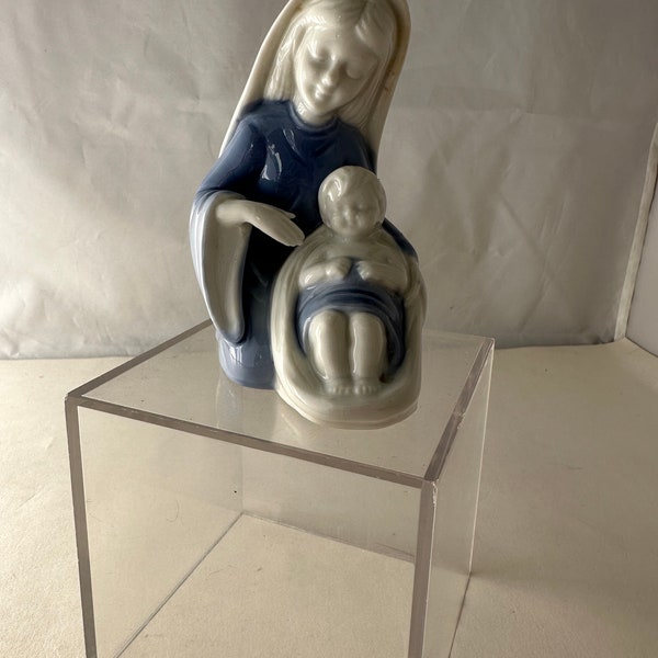 Lovely Vintage Madonna and Child, Virgin Mary, Blessed Virgin, Infant Jesus - Lefton Porcelain