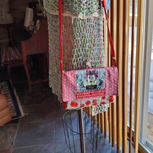 Coca-Cola Messenger Bag/crossbody purse 100% handmade with vintage and out of print licensed Coke fabric & Tula Pink snap closure, cotton image 3