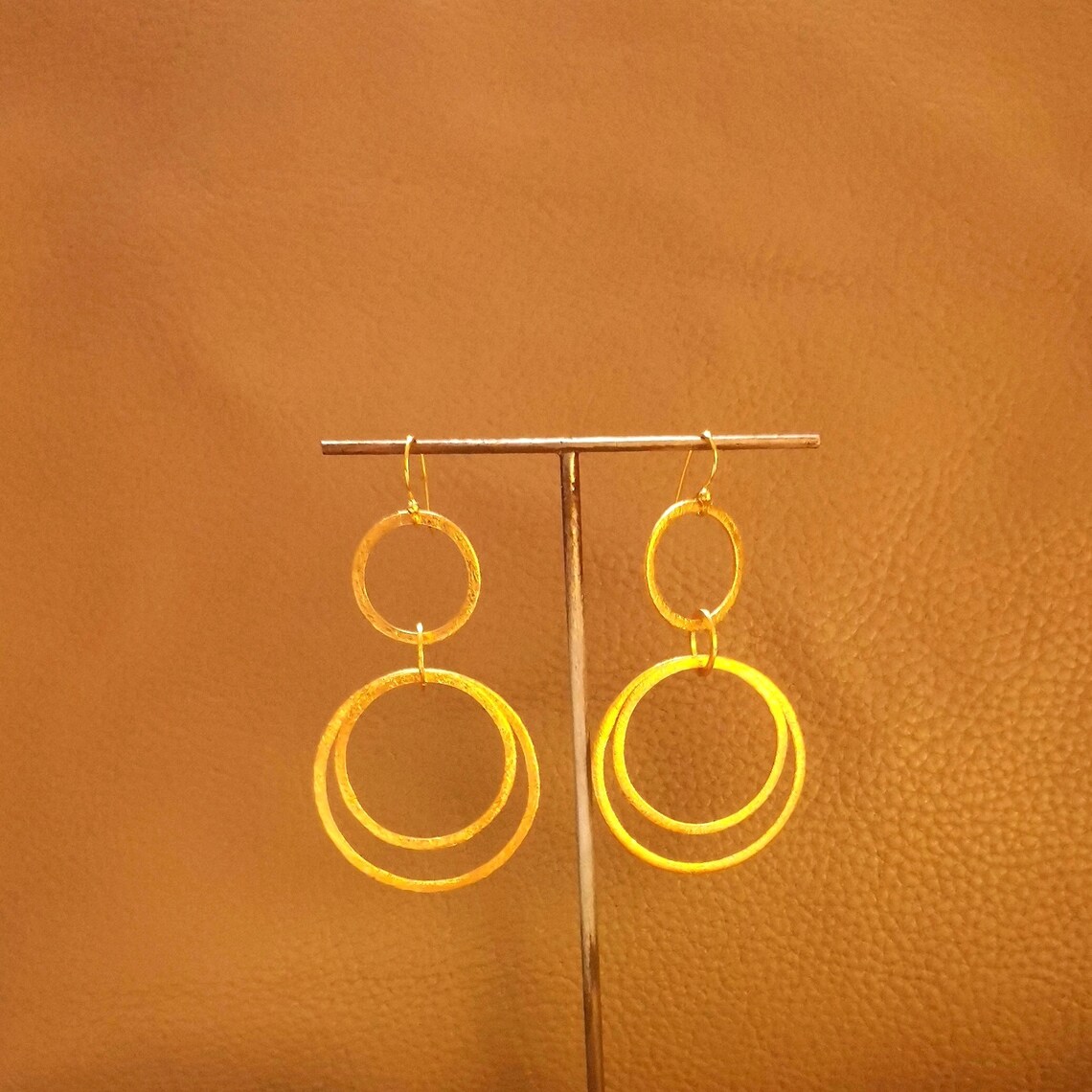 Circle Loop Pendant Gold Earrings main image 0