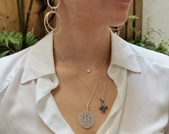 Sterlingzilveren mandala-ketting: geborstelde hanger, lange ketting