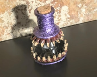 Mini botella de los deseos Monster con corcho en forma de V - Lavanda metalizada