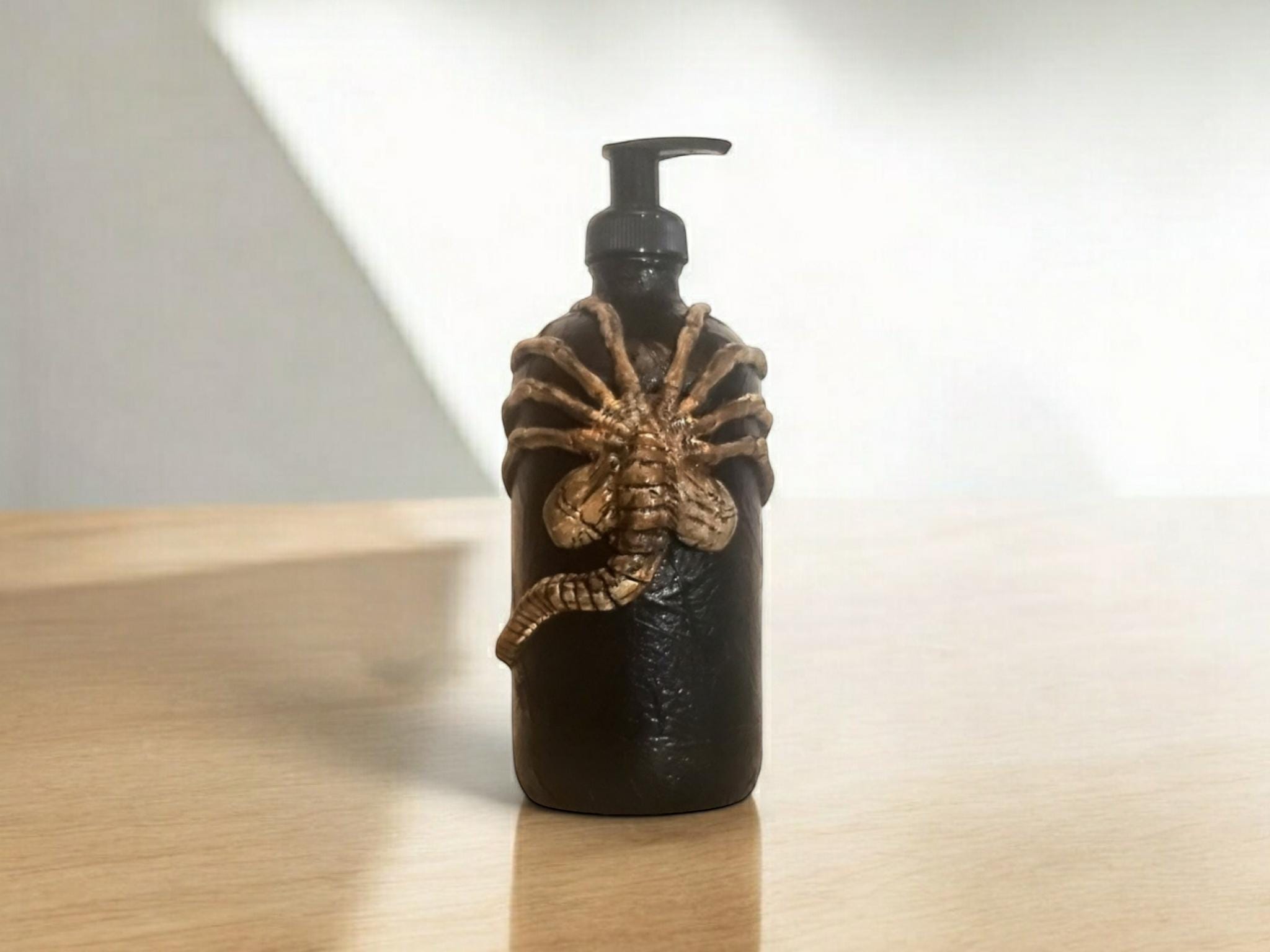 小物 APE HEAD SOAP DISPENSER A BATHING APE APE HEAD SOAP DISPENSER – happyjagabee store