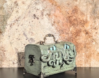 Cofre de Monstruo Cthulhu n.° 814 - Caja de Monstruo Cthulhu Verde Desgastado