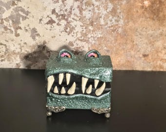 Mini Monster Box #934, Mini Metallic Fern Green Mimic Chest, Creature Box