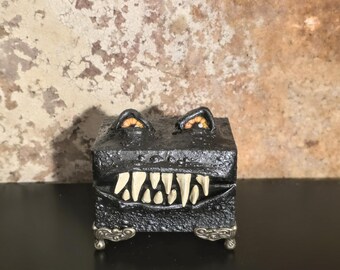 Mini Monster Box #932, Mini Metallic Gunmetal Mimic Chest, Creature Box