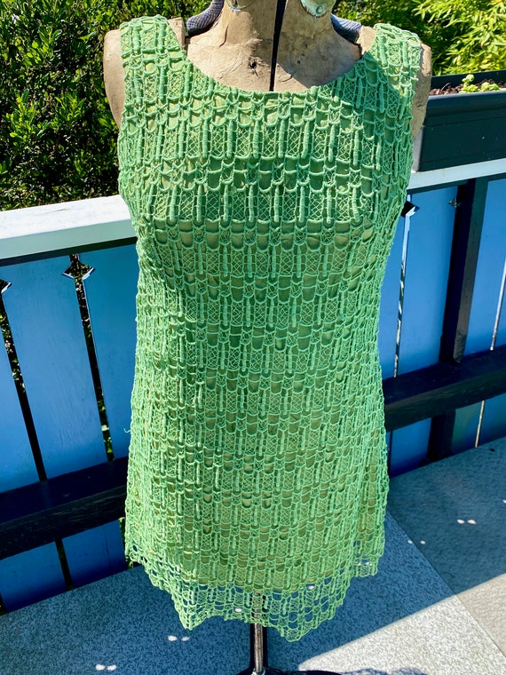 Groovy 1960's lace dress