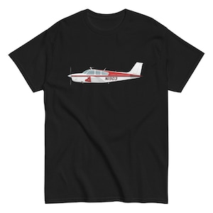 カスタム飛行機Tシャツ – Nナンバー入り – フライボーイトイズ アビエーションTシャツ – HRAIR255F33A-RB1 パイロットギフト