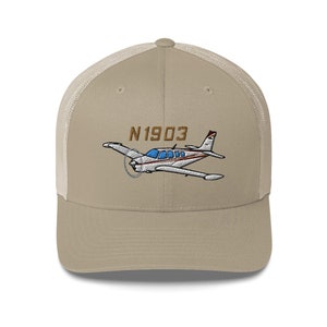 Flyboy Toys Flugzeug bestickte Trucker-Cap (AIR2552FEA36-MG1) - Personalisiert mit Ihrer N #