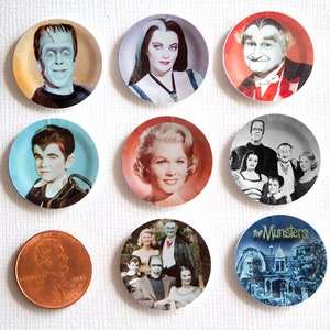 Miniature Paper Plates 1:12 Scale, The Munsters Paper Plates, Handmade, Halloween, Kitchen