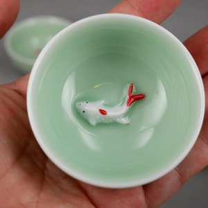 Set of 4 Vintage Chinese Style ceramics small cup with Koi, Koi Carp, Nishikigoi in the cup (Green)