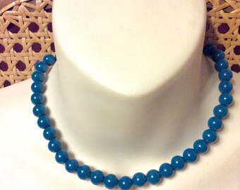 Vintage 1960's acrylic turquoise colored beads collar necklace.