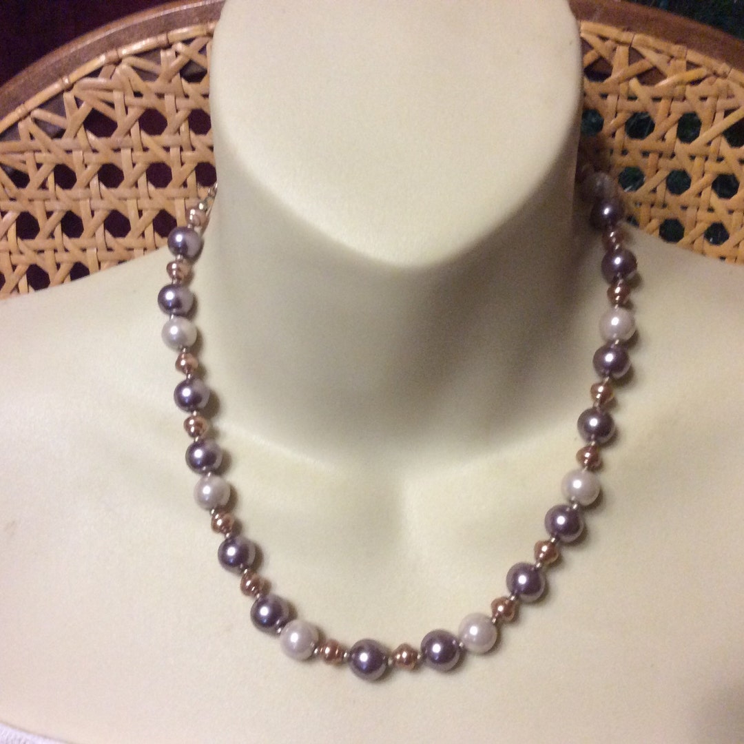 Vintage 1950s Gray and Ivory Imitation Pearl Necklace. - Etsy