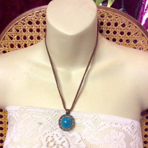 Vintage turquoise domed cabochon pendant necklace - image 1