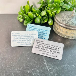 Inserto de billetera de metal grabado "Para mi hijo", tarjeta de billetera "Para nuestro hijo", tarjeta de cumpleaños personalizada para hijo, tarjeta de recuerdo de graduación, regreso a clases