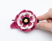 Flower hair clip, hair accessories, crochet flower, fuchsia white flower, woman's gift, girls present, handmade clip, floral clip