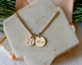 Collar de sóftbol personalizado: chapado en oro de 18 quilates, dije grabado