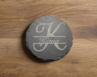 Juego de posavasos de pizarra personalizados con monograma (juego de 4) con soporte