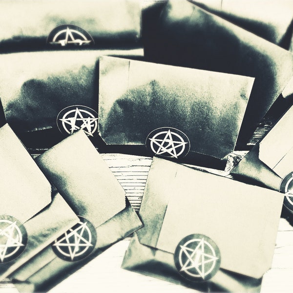 Winter Solstice Advent Box 2022 - 21 Days of Magick! Root Witch Apothecary by Solaris Moon Gifts Covens Witch Besties Treat Yo Self