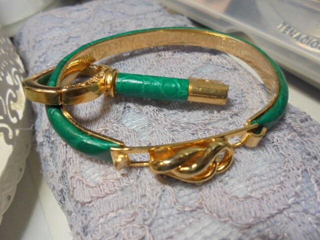 24 KT Plated Green Faux Snake Skin Bracelet /pendant Italy