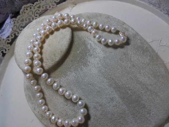 14 KT White Gold  White Pearl  Necklaces  18 1/2 … - image 3