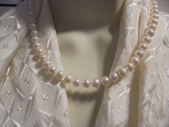14 KT White Gold  White Pearl  Necklaces  18 1/2 … - image 2