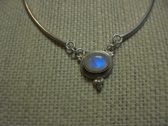 Sterling Silver Blue Translucent Gemstone Pendant… - image 1