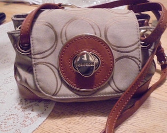 OROTON BEIGE CANVAS With LEATHER TRIM & STRAP SLING BACKPACK Sling bag Quality OROTON BEIGE CANVAS With LEATHER TRIM & STRAP SLING BACKPACK  main image 3