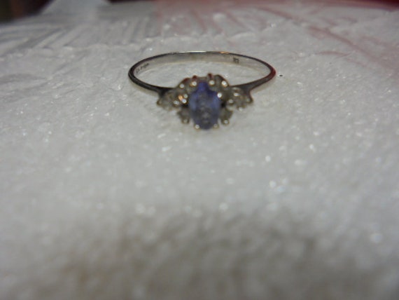 10 KT. Gold  Blue clear  CZ  stones  petite Ring … - image 1