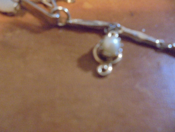 Gold Tone Pearl Music Charm vintage Sweater clip - image 4