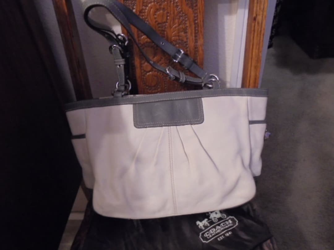 Coach White/gray Leather Double Strap Shoulder Handbag - Etsy