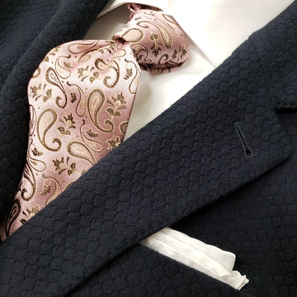 QUARTZ Dusty Mauve Pink Silk Tie in Paisleys with Pink and Taupe Brown