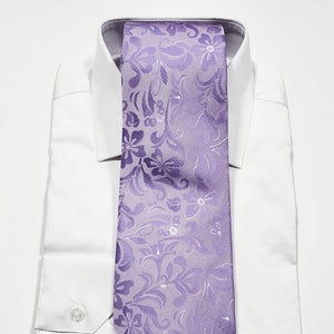 Wide Tie (4 inches width) with Purple and White Floral