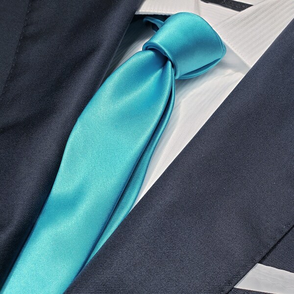 malibu blue vest and tie